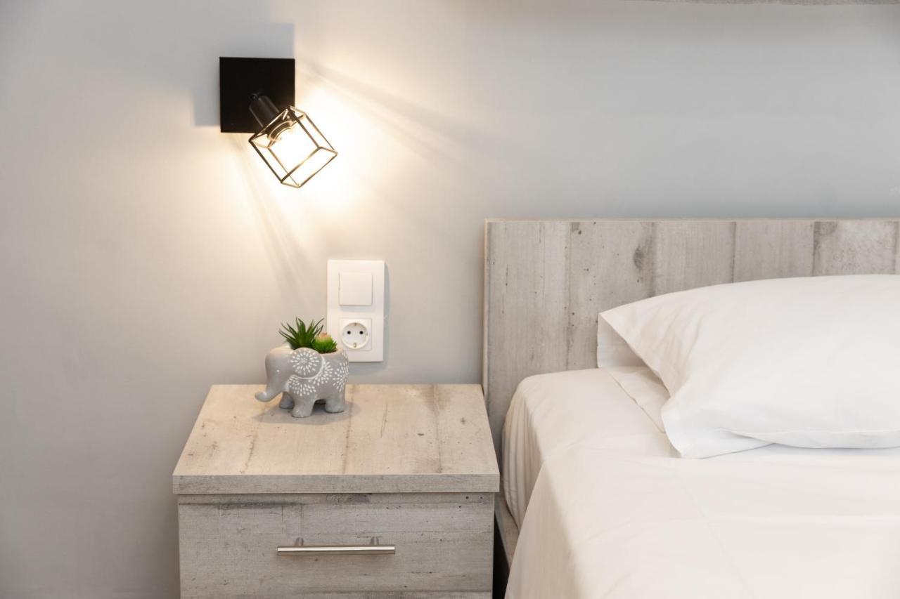 Little Miracle In Thessaloniki Apartment Exterior foto